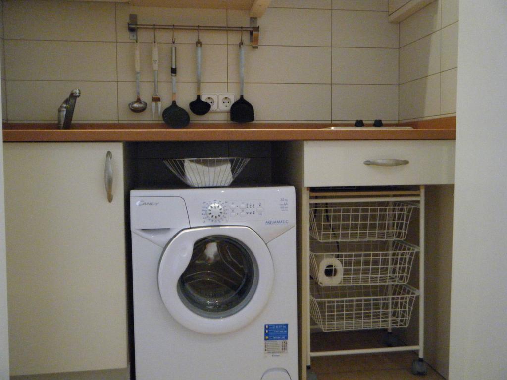 Madrid Studio Apartments Phòng bức ảnh